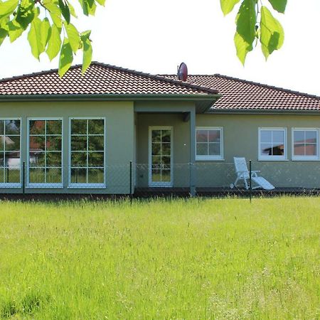 Ferienhaus Luessvitz Ummanz エクステリア 写真