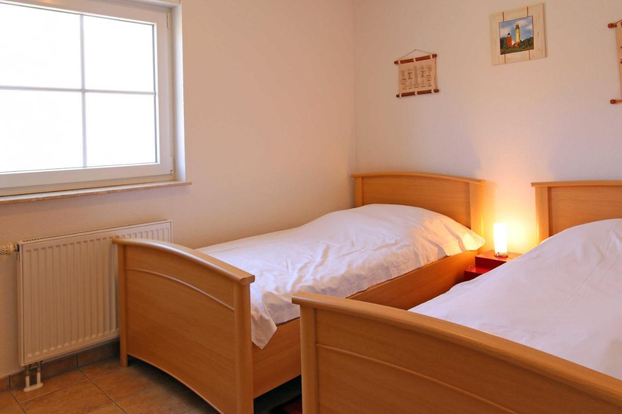 Ferienhaus Luessvitz Ummanz エクステリア 写真