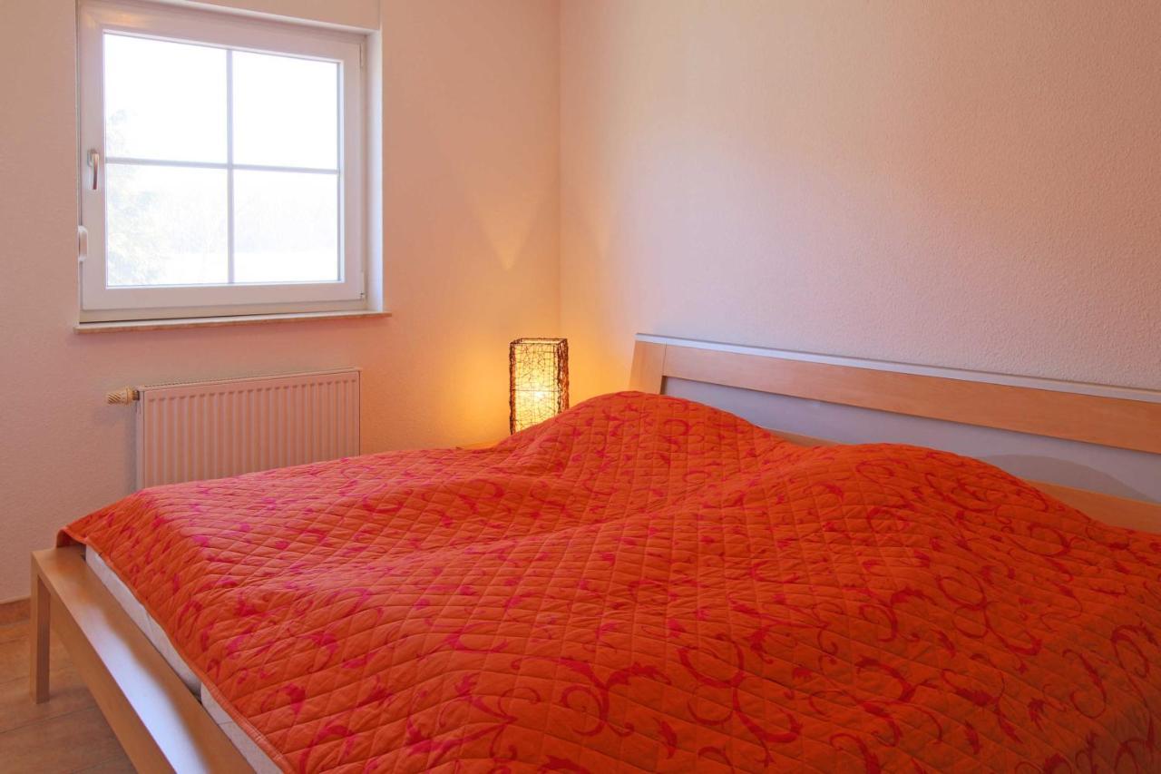 Ferienhaus Luessvitz Ummanz エクステリア 写真