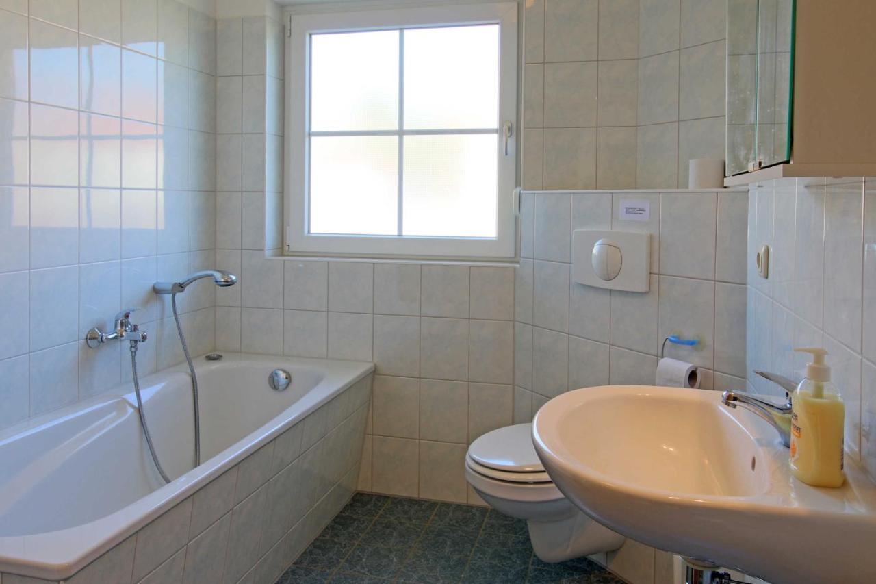 Ferienhaus Luessvitz Ummanz エクステリア 写真